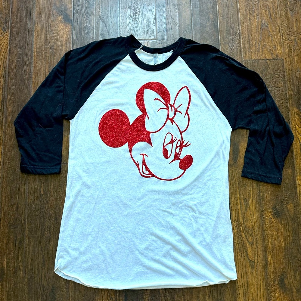 Disney Minnie Mouse in Red Glitter Baseball t-shirt sz med